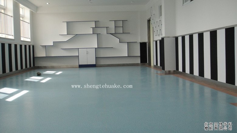 北京藍(lán)天宇鋒幼兒園橡膠地板工程實(shí)圖